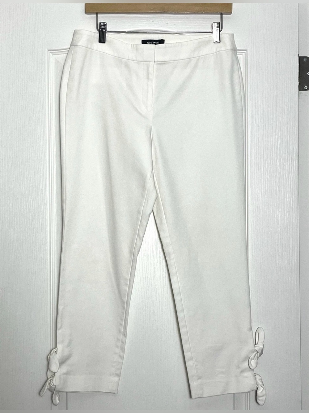 Nine West White Straight Leg Cropped Pants Size 8 Tie-Hem Zip Classic Casual